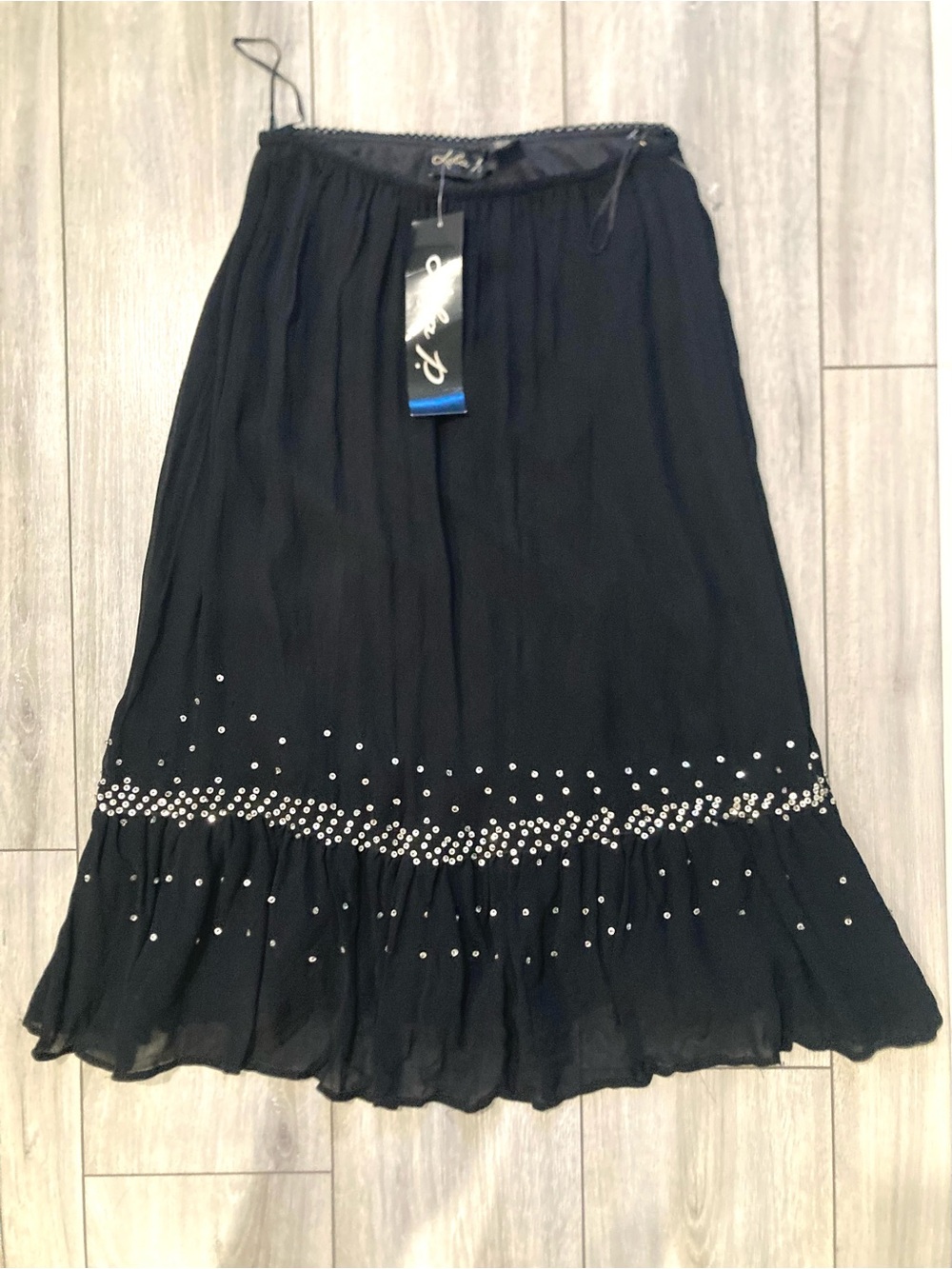 Lola P. Sequined Bottom Black Midi Skirt SZ Medium